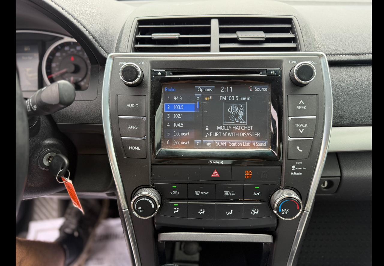 Toyota Camry SE 2016