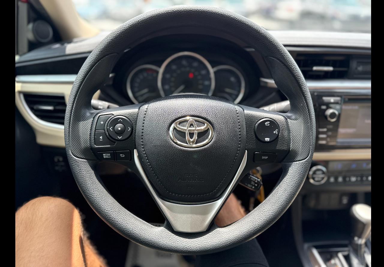Toyota Corolla LE 2014