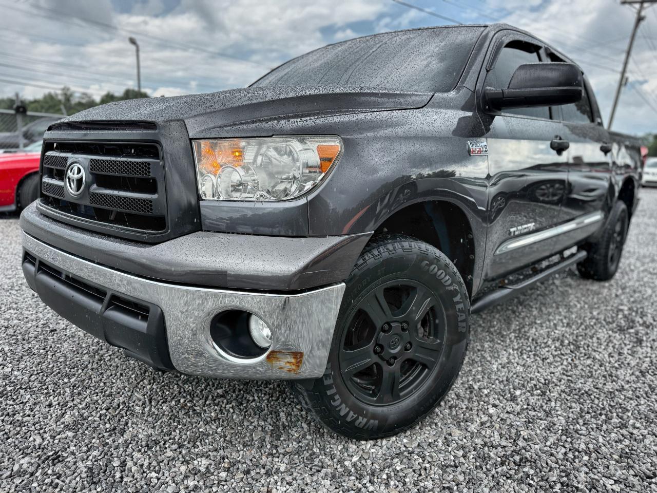 Toyota Tundra  2013
