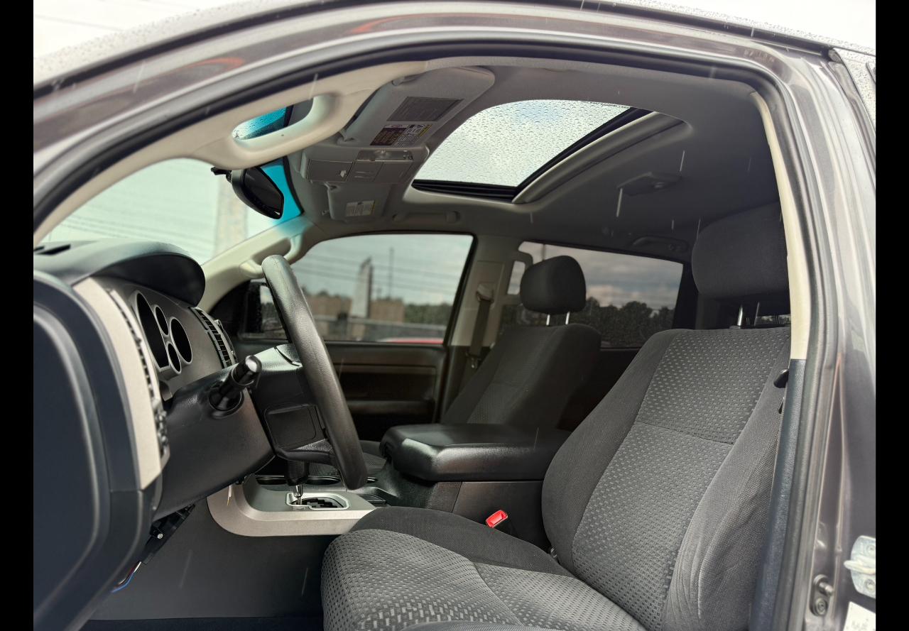 Toyota Tundra  2013
