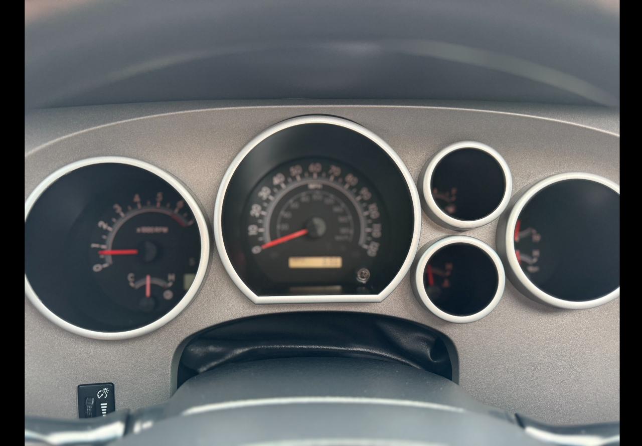 Toyota Tundra  2013