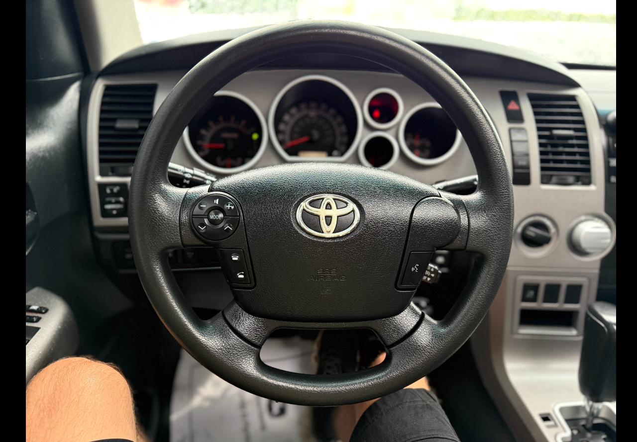 Toyota Tundra  2013