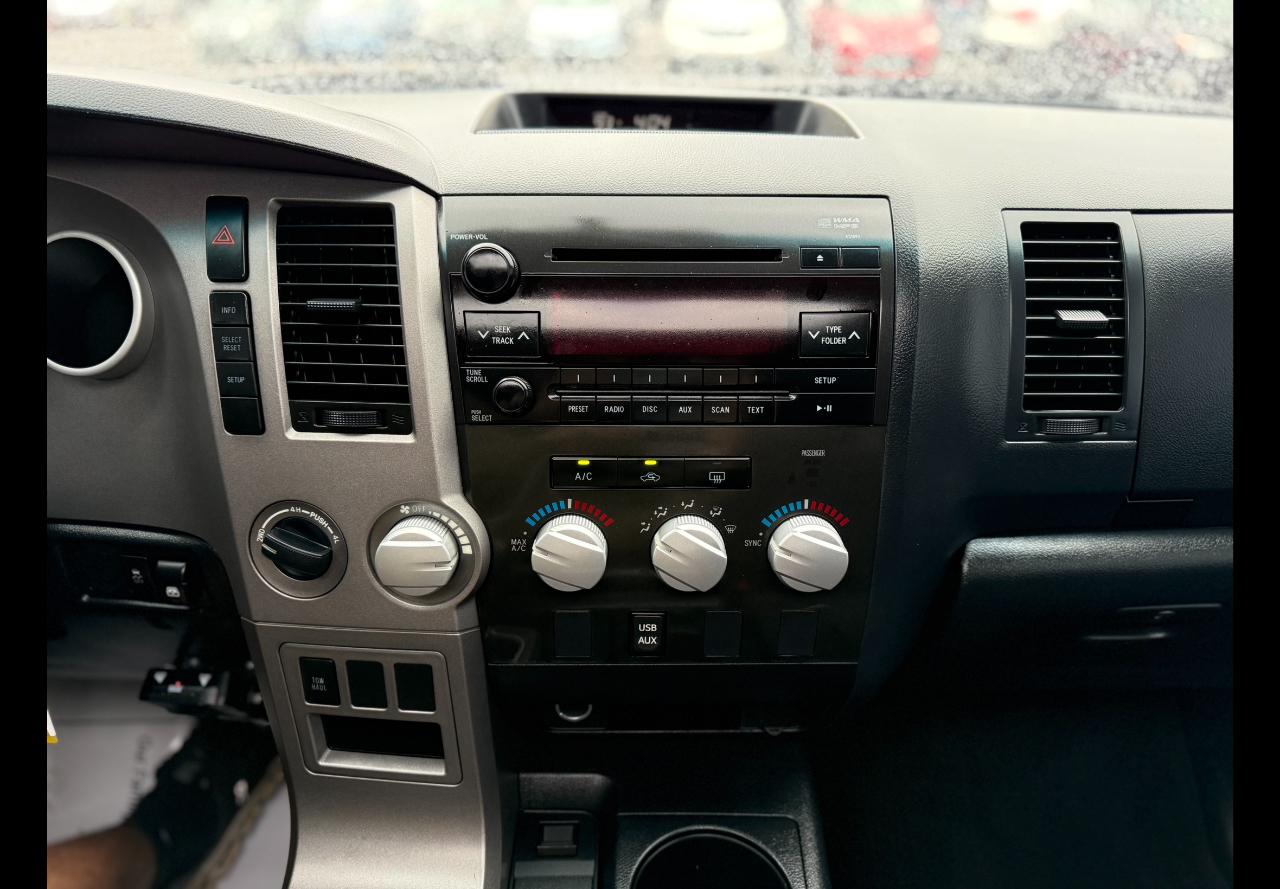 Toyota Tundra  2013