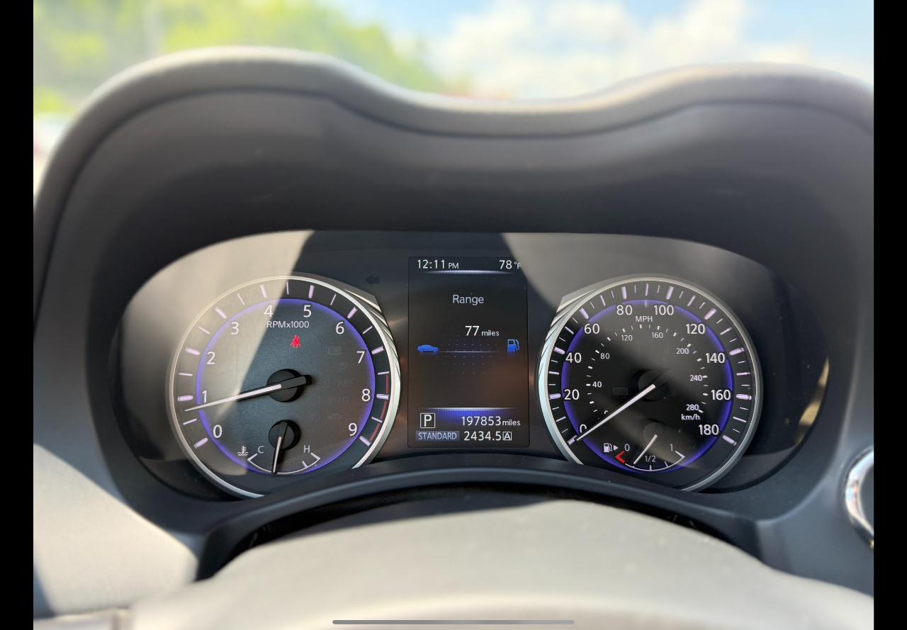 Infiniti Q50  2015