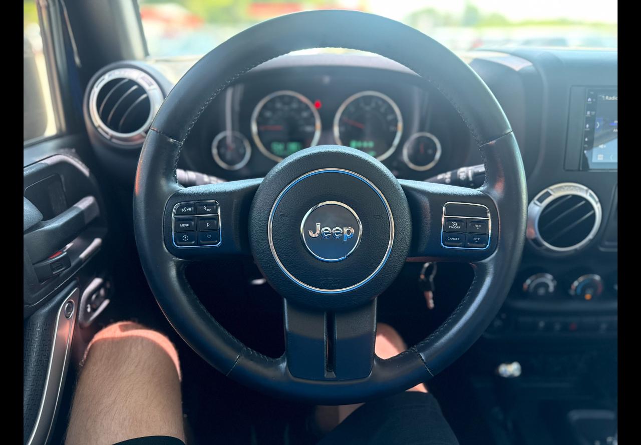 Jeep Wrangler Sahara 4WD 2015