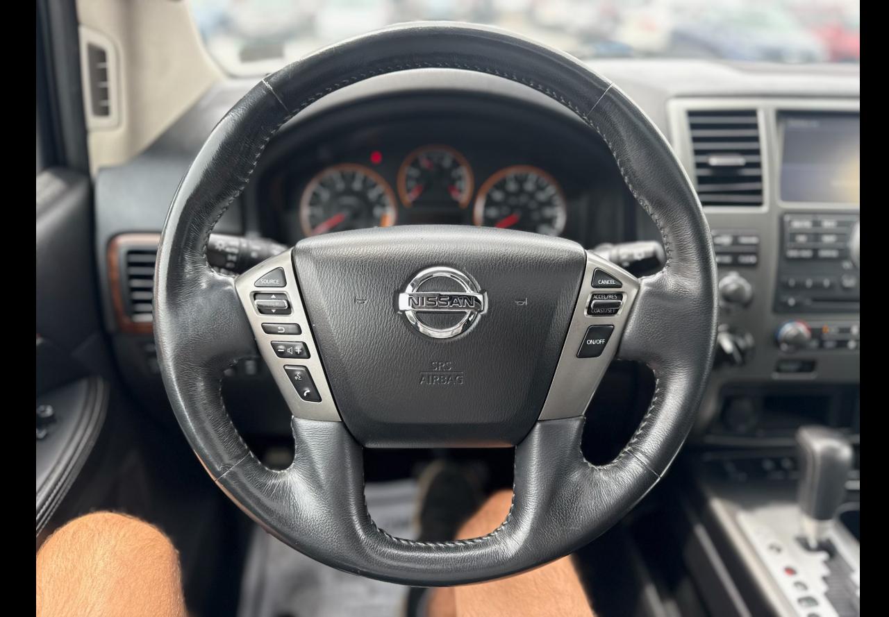 Nissan Armada Platinum 4WD 2014
