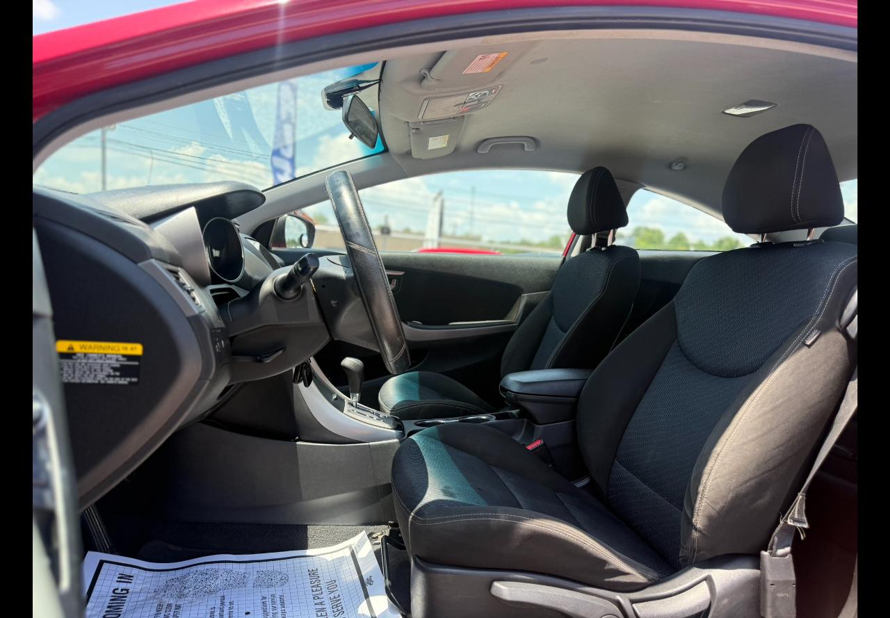 Hyundai Elantra  2013