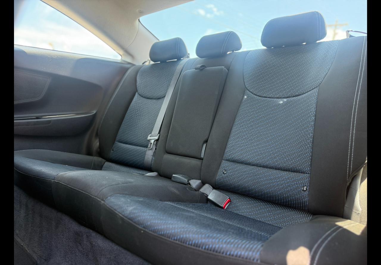 Hyundai Elantra  2013