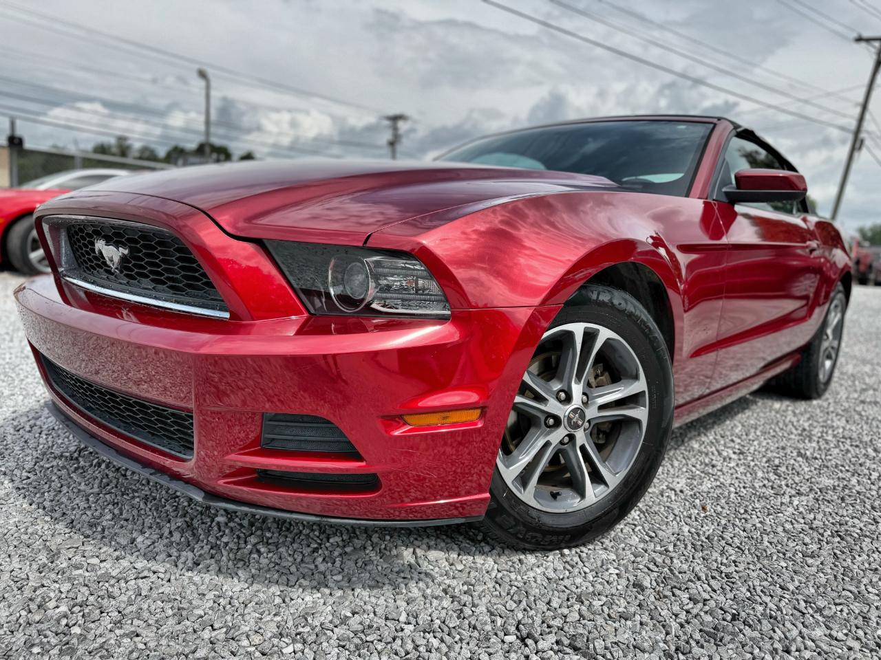 Ford Mustang V6 Convertible 2014