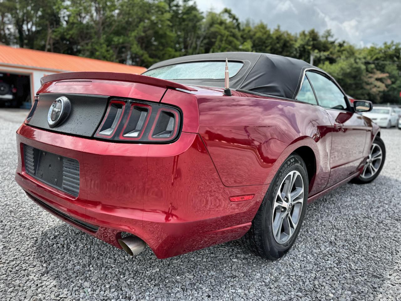 Ford Mustang V6 Convertible 2014