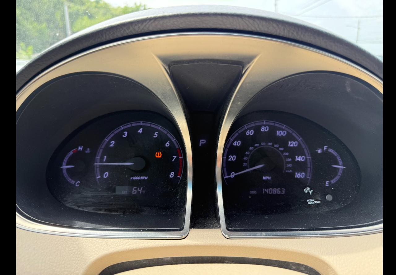Toyota Avalon Limited 2012