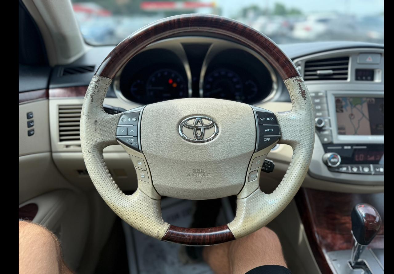 Toyota Avalon Limited 2012