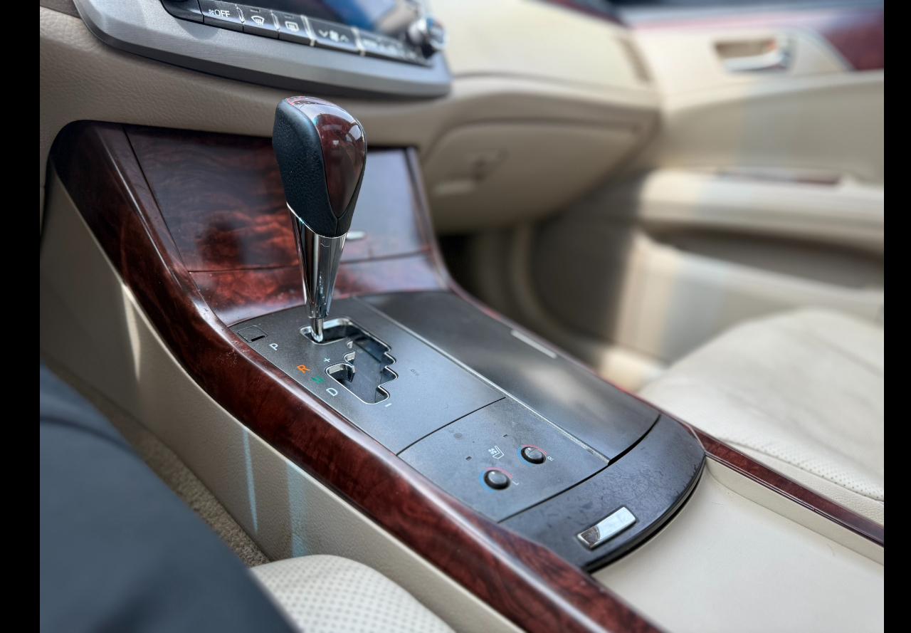 Toyota Avalon Limited 2012
