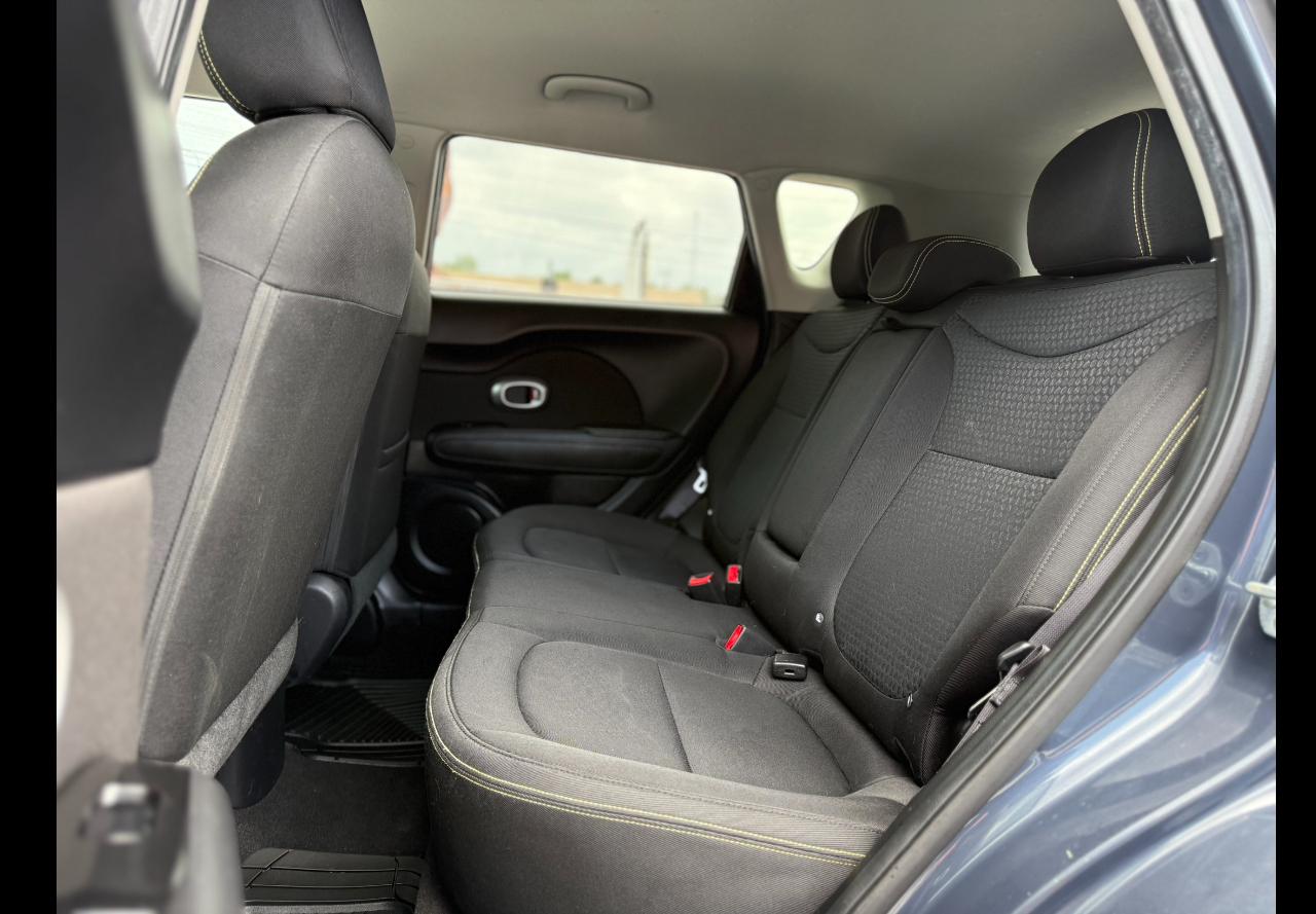 Kia Soul + w/Signature 2.0 Special Edition 2016