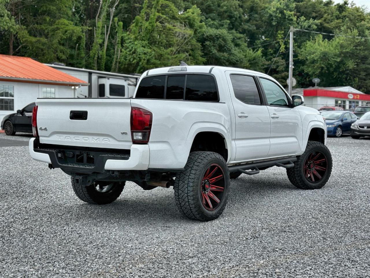 Toyota Tacoma SR5 2019