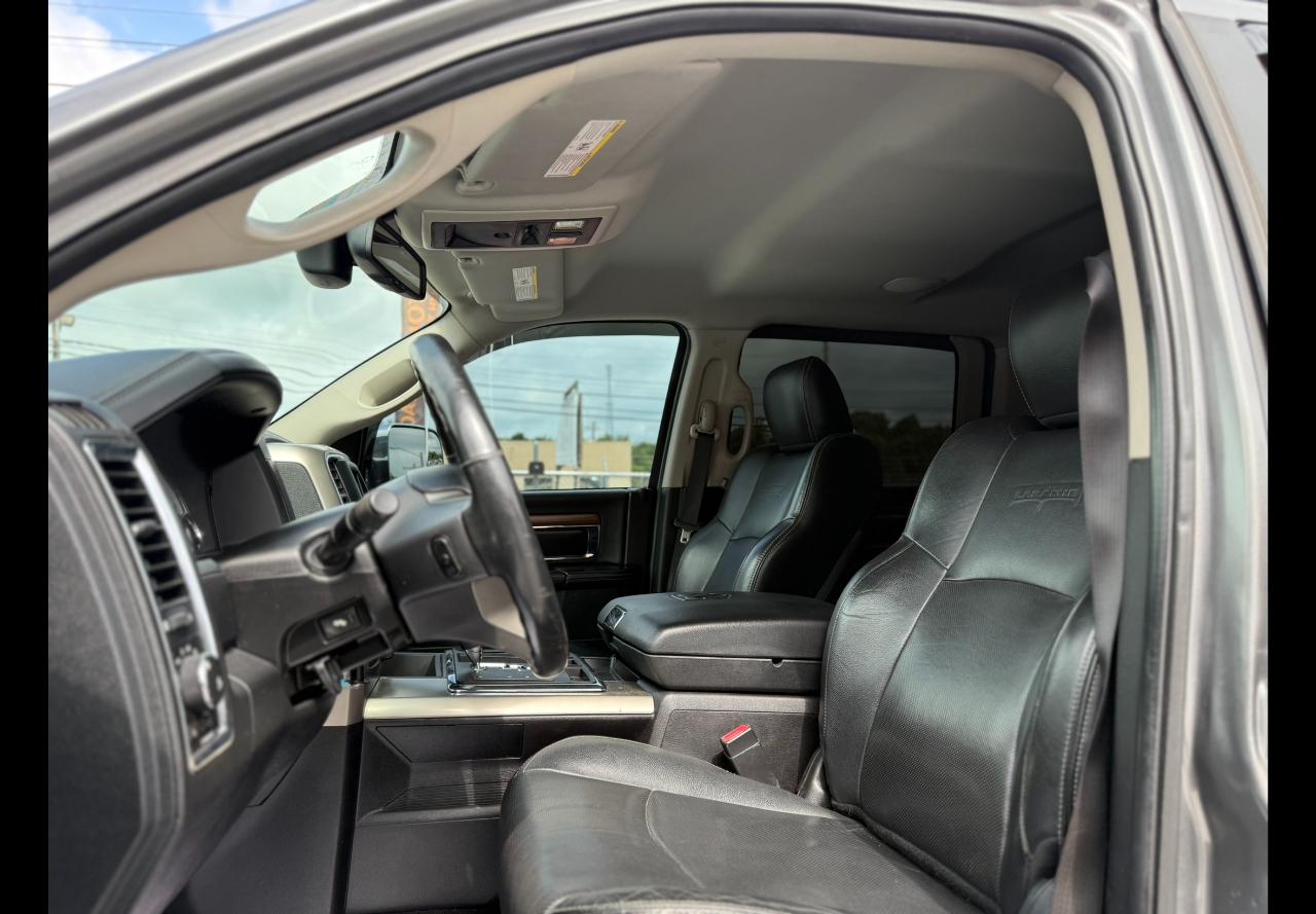 RAM 1500 Laramie Crew Cab 2013