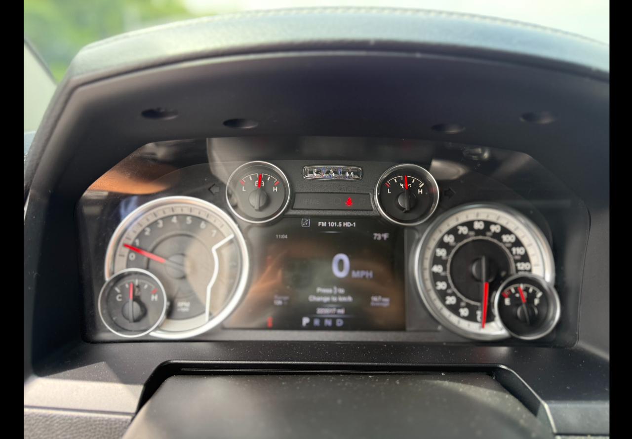RAM 1500 Laramie Crew Cab 2013