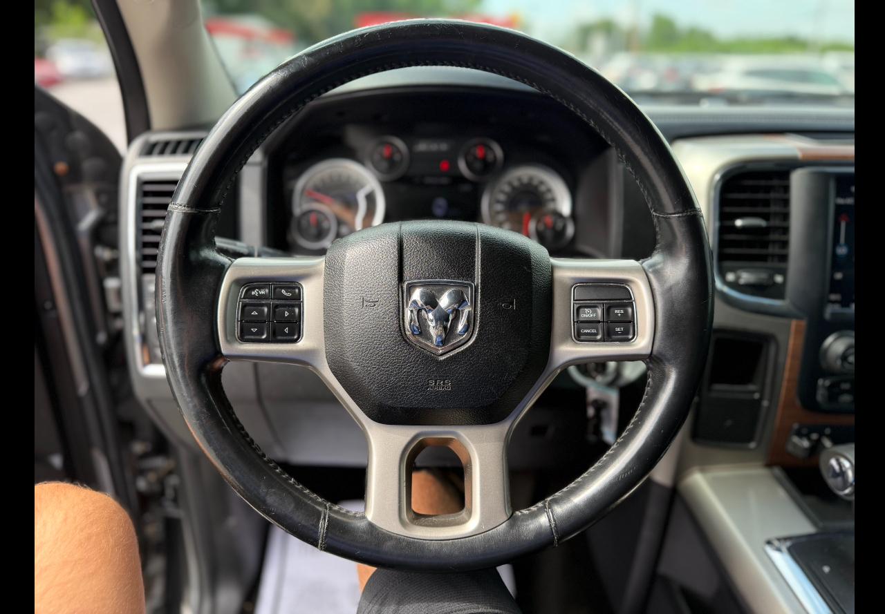 RAM 1500 Laramie Crew Cab 2013