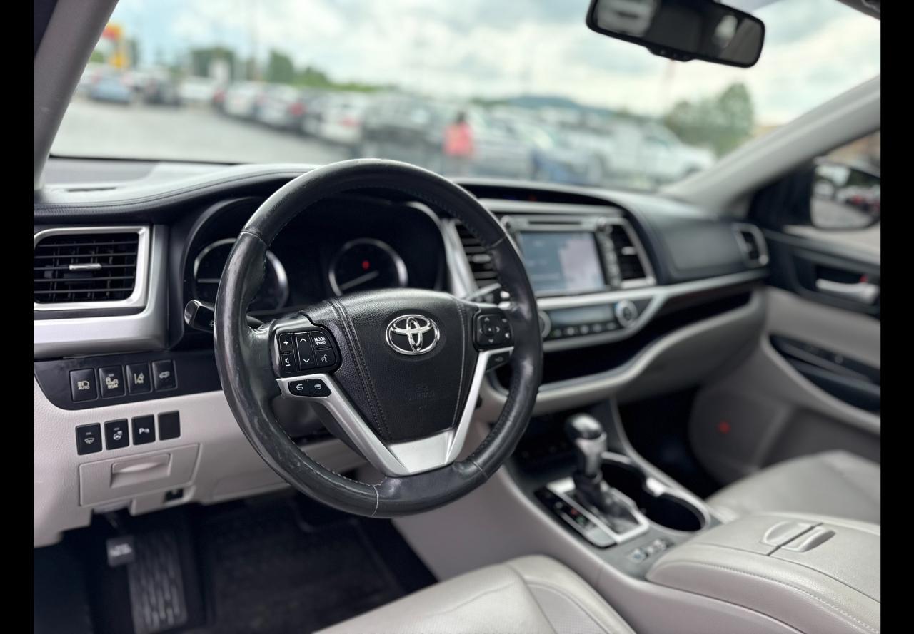 Toyota Highlander Limited AWD V6 2014