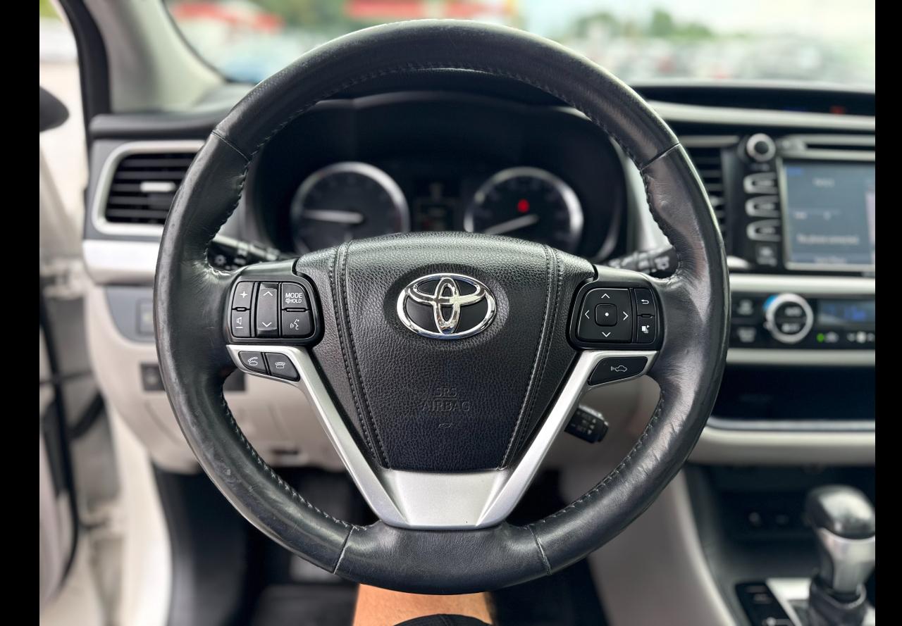 Toyota Highlander Limited AWD V6 2014