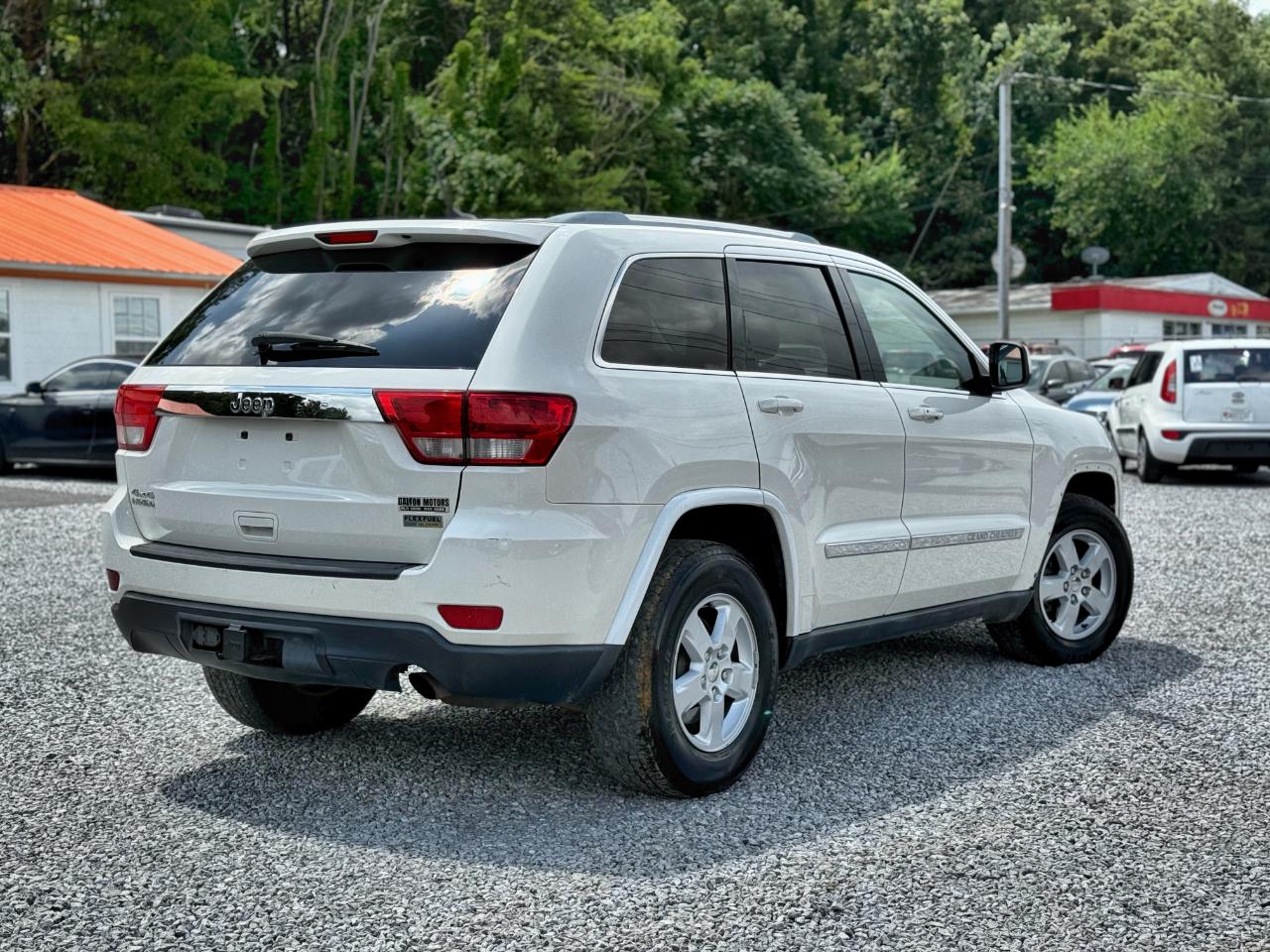Jeep Grand Cherokee Laredo 4WD 2012