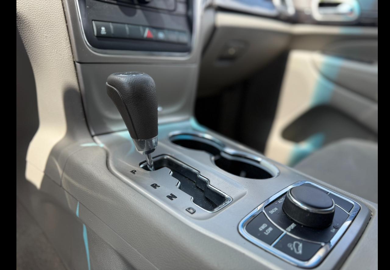Jeep Grand Cherokee Laredo 4WD 2012