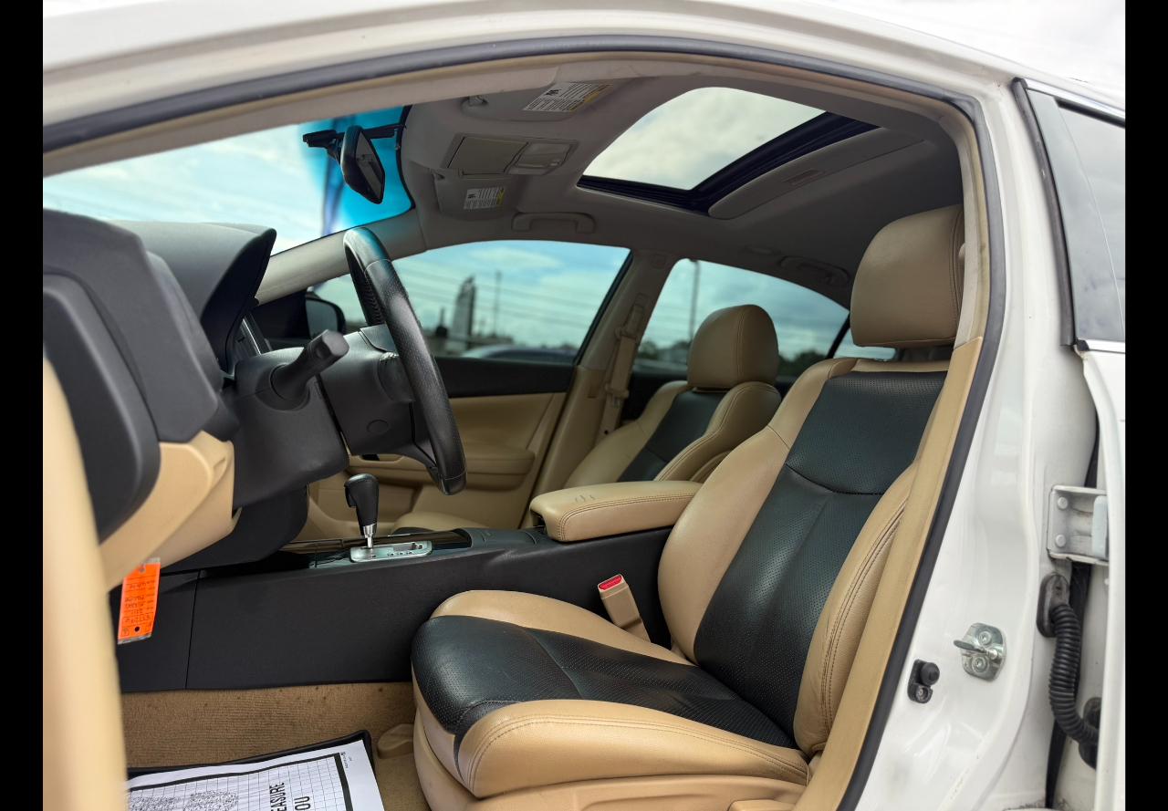 Nissan Maxima SV 2011