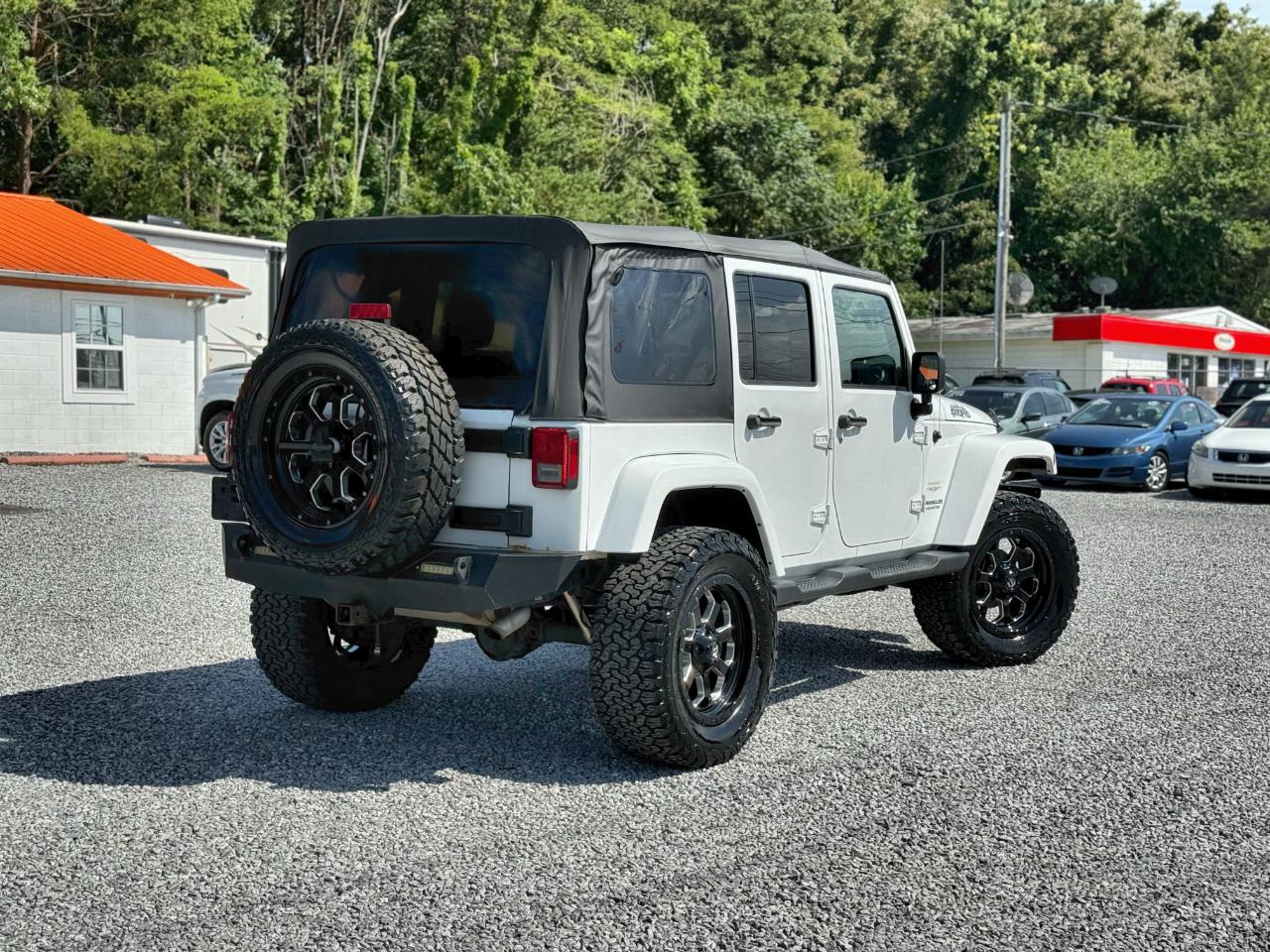 Jeep Wrangler Unlimited Sahara 2015