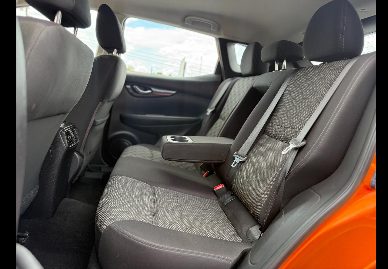 Nissan Rogue Sport S AWD 2017