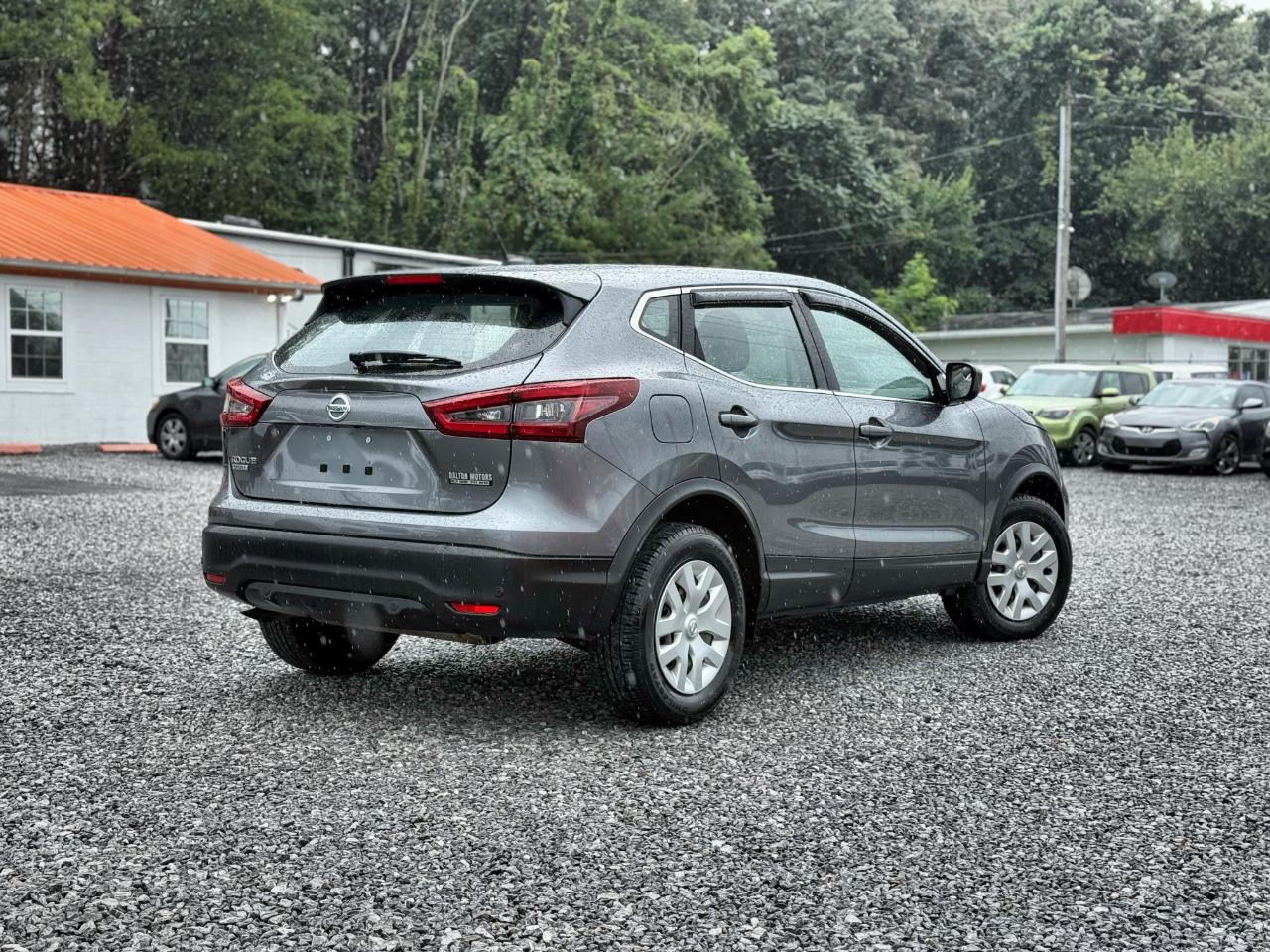Nissan Rogue Sport S 2020