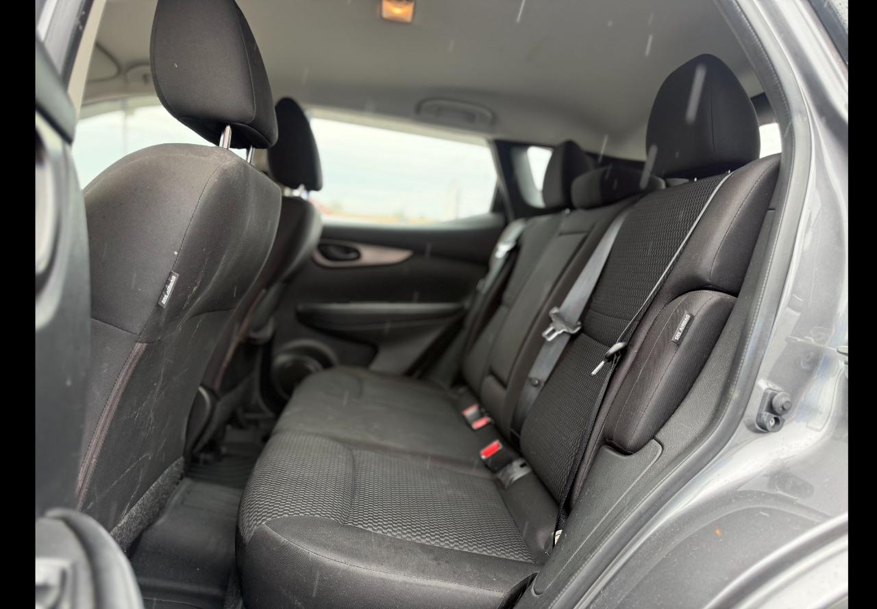 Nissan Rogue Sport S 2020