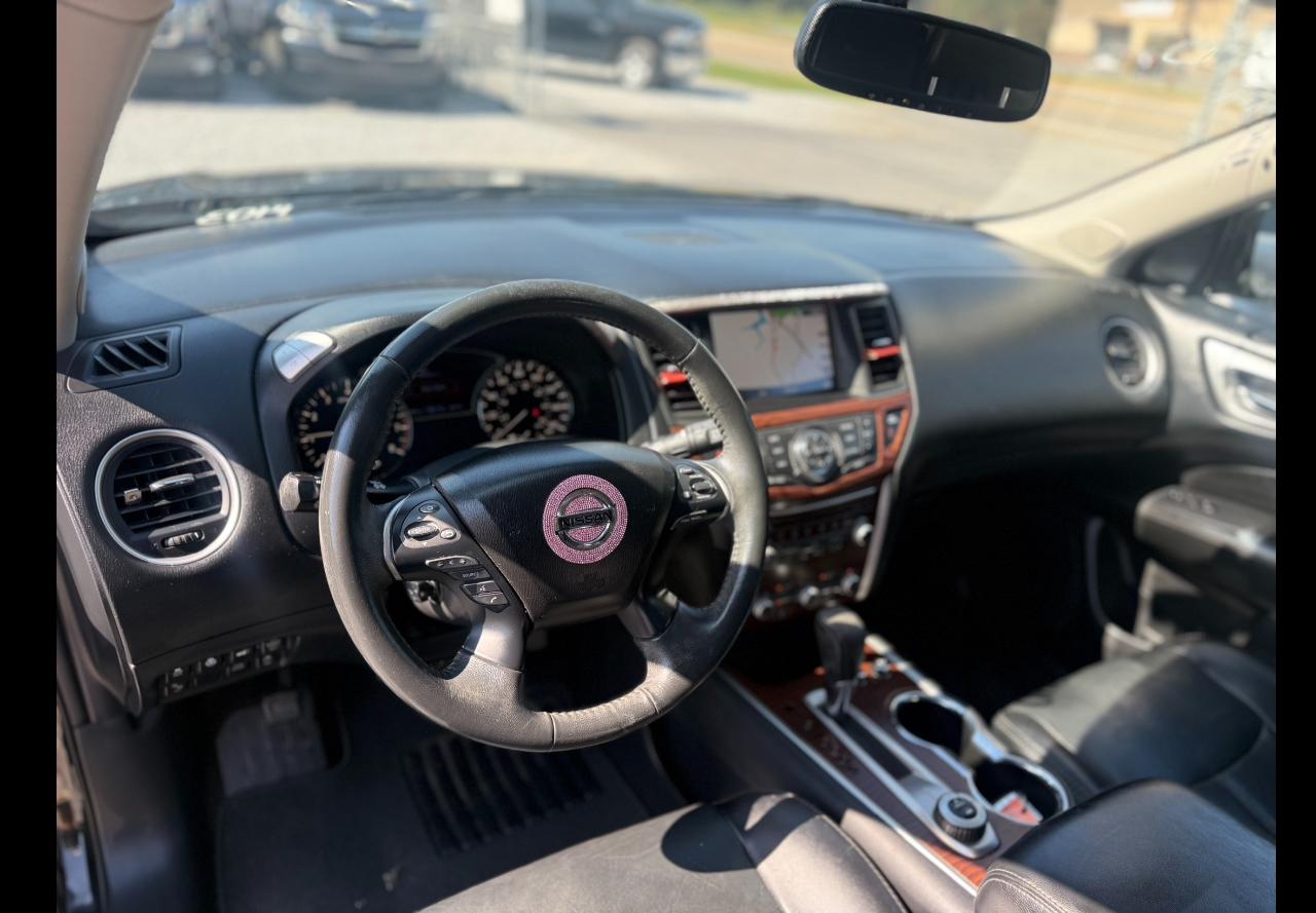 Nissan Pathfinder Platinum 4WD 2017