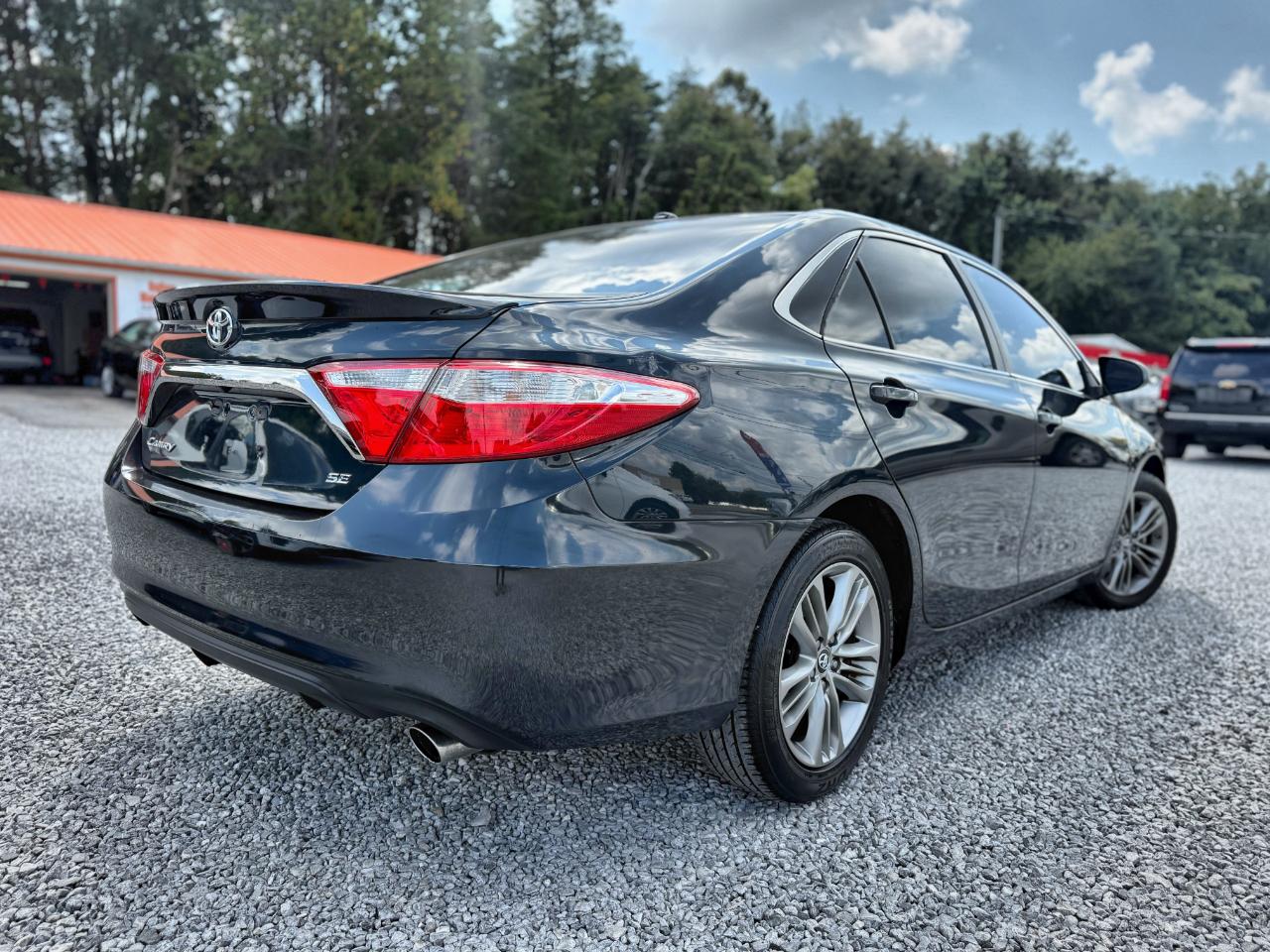 Toyota Camry SE 2017