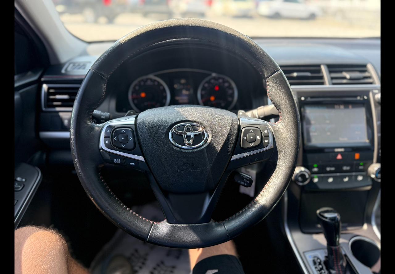 Toyota Camry SE 2017