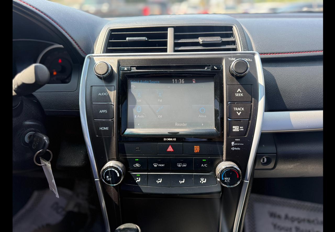 Toyota Camry SE 2017