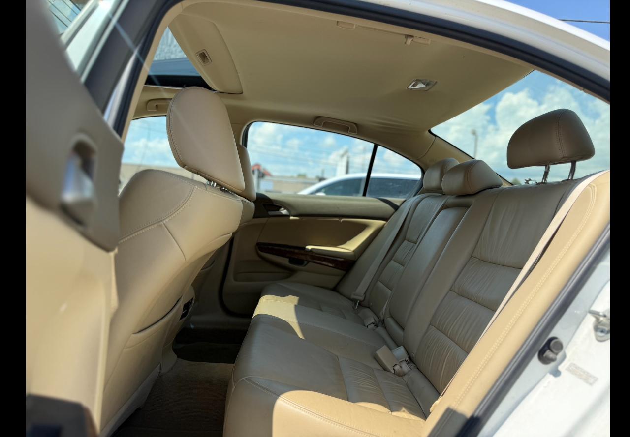 Honda Accord EX-L Sedan AT 2010