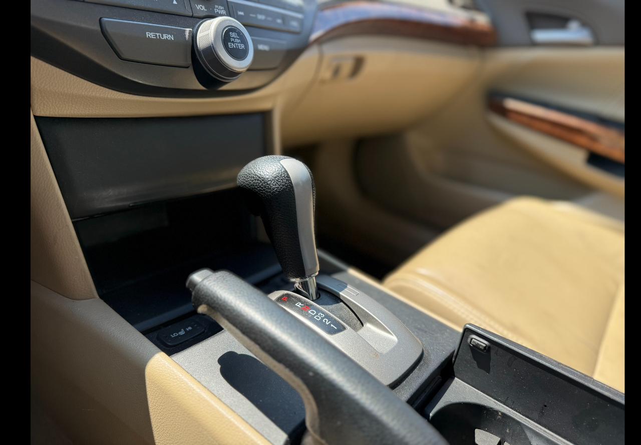 Honda Accord EX-L Sedan AT 2010