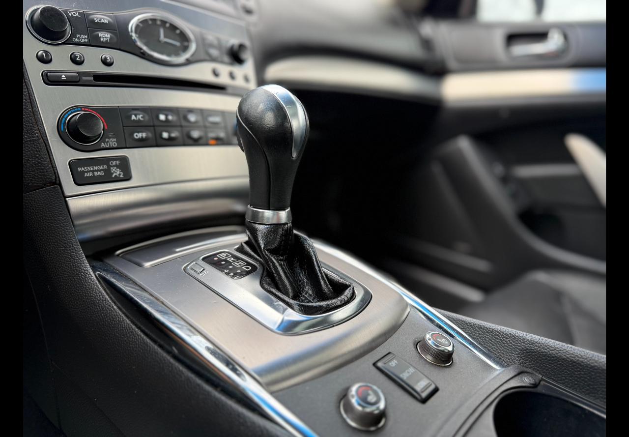Infiniti G Coupe G37x AWD 2010