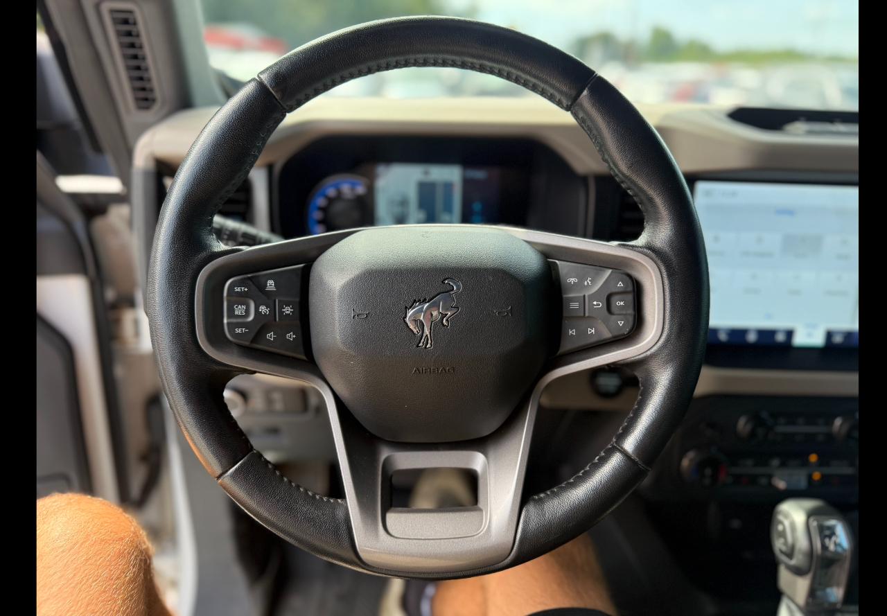 Ford Bronco Base 4-Door w/Advanced 2022