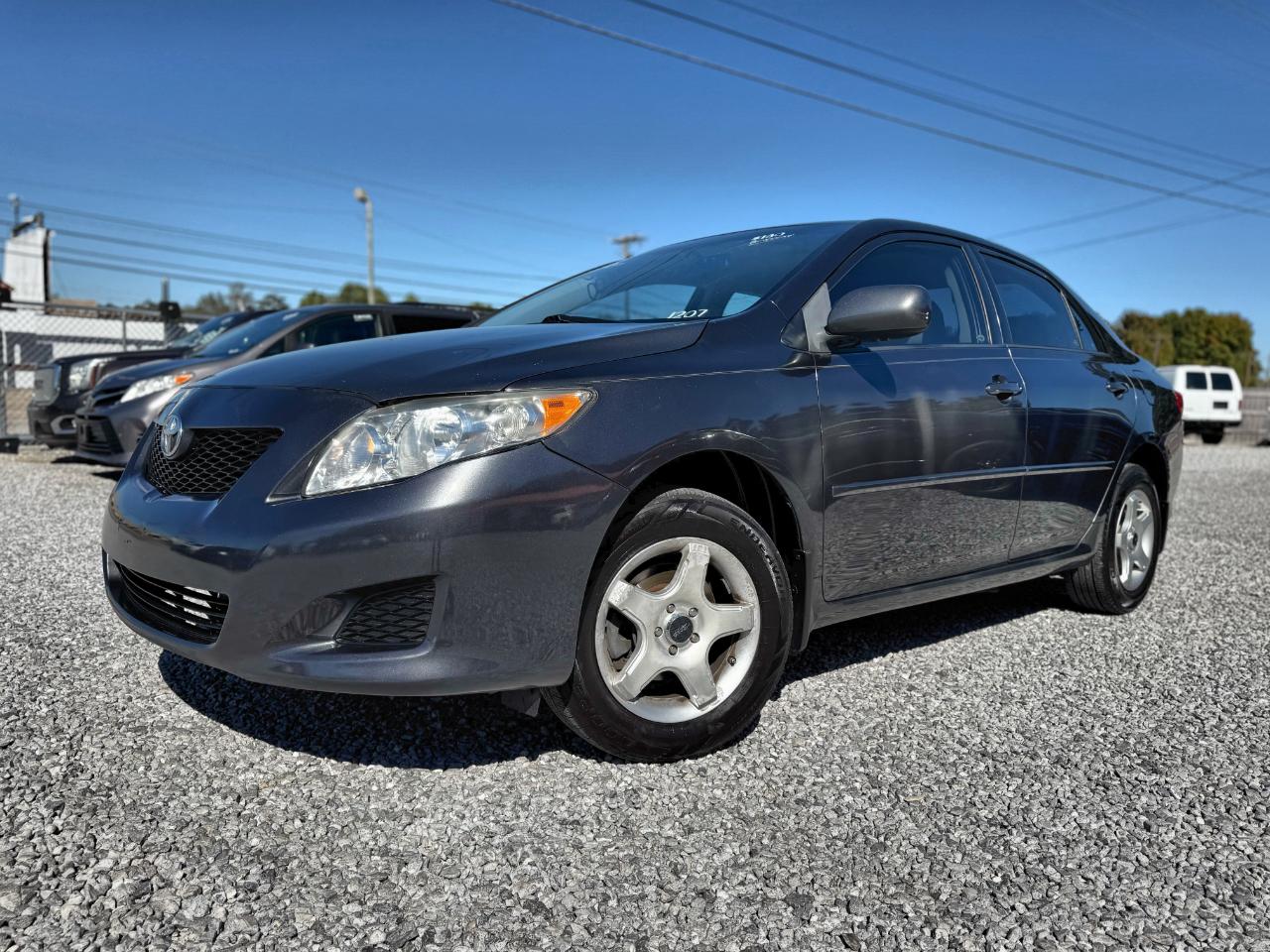 Toyota Corolla Base 5-Speed MT 2010