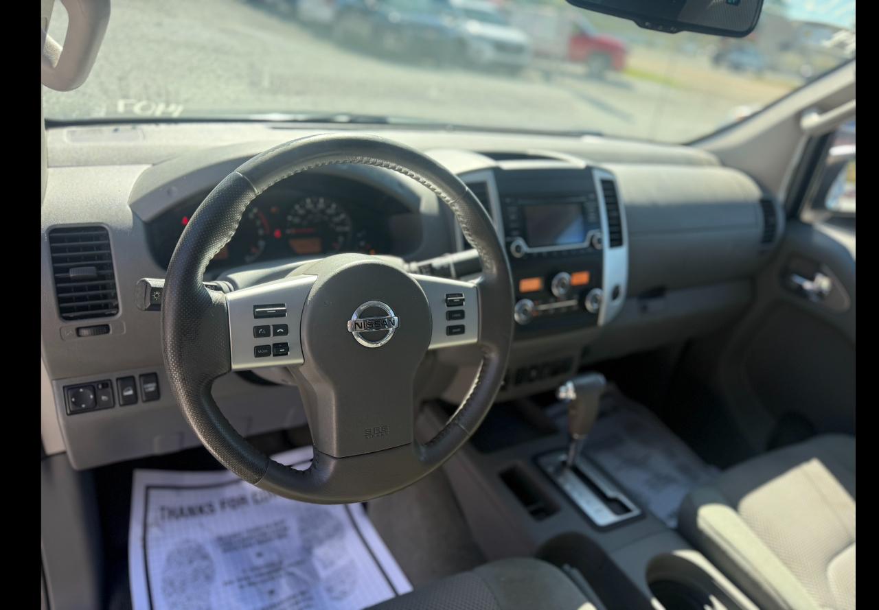 Nissan Frontier PRO-4X Crew Cab 5AT 4WD 2016