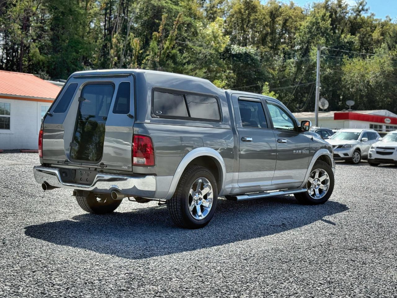 RAM 1500 Laramie Crew Cab 2WD 2012