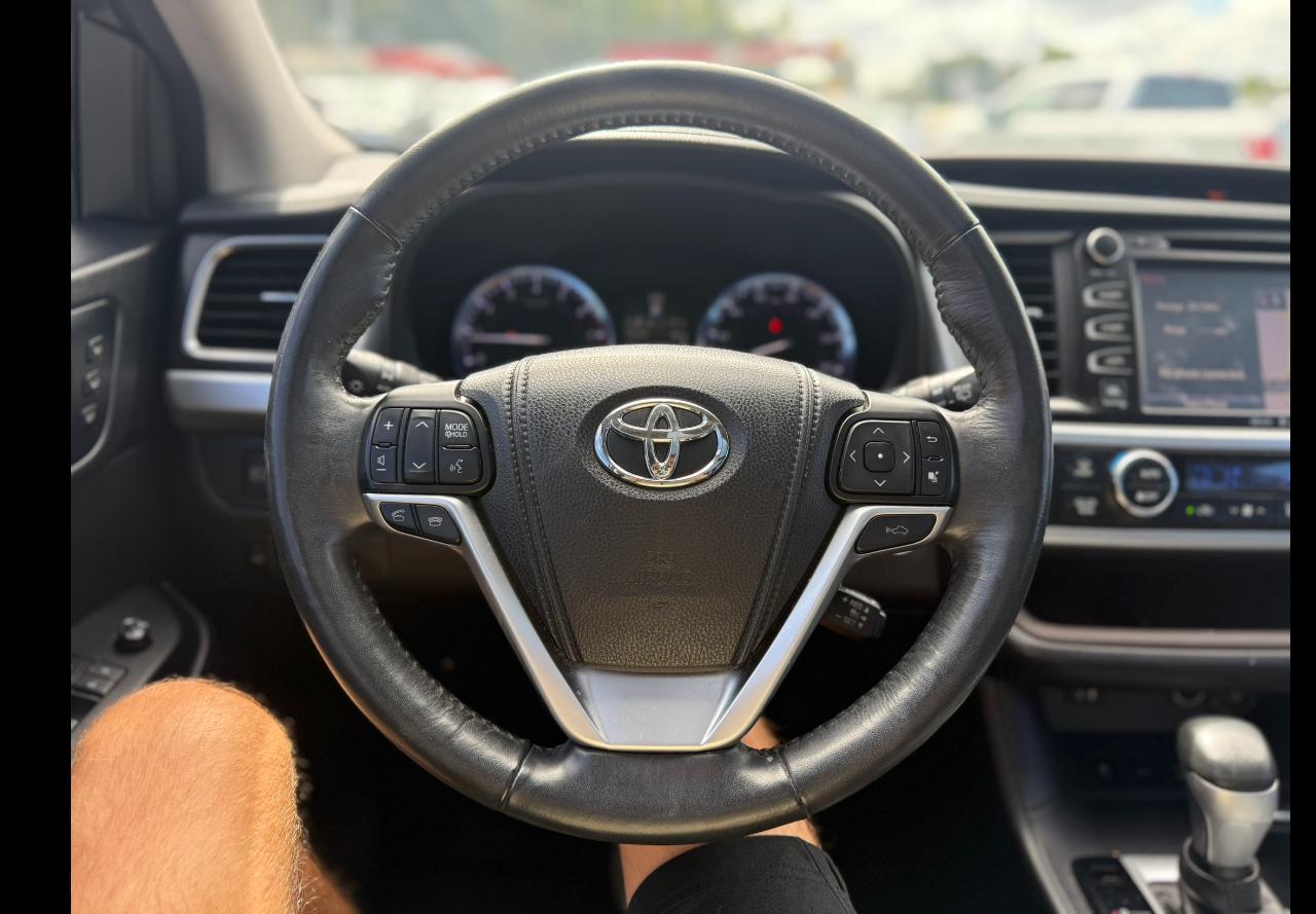 Toyota Highlander Limited AWD V6 2015