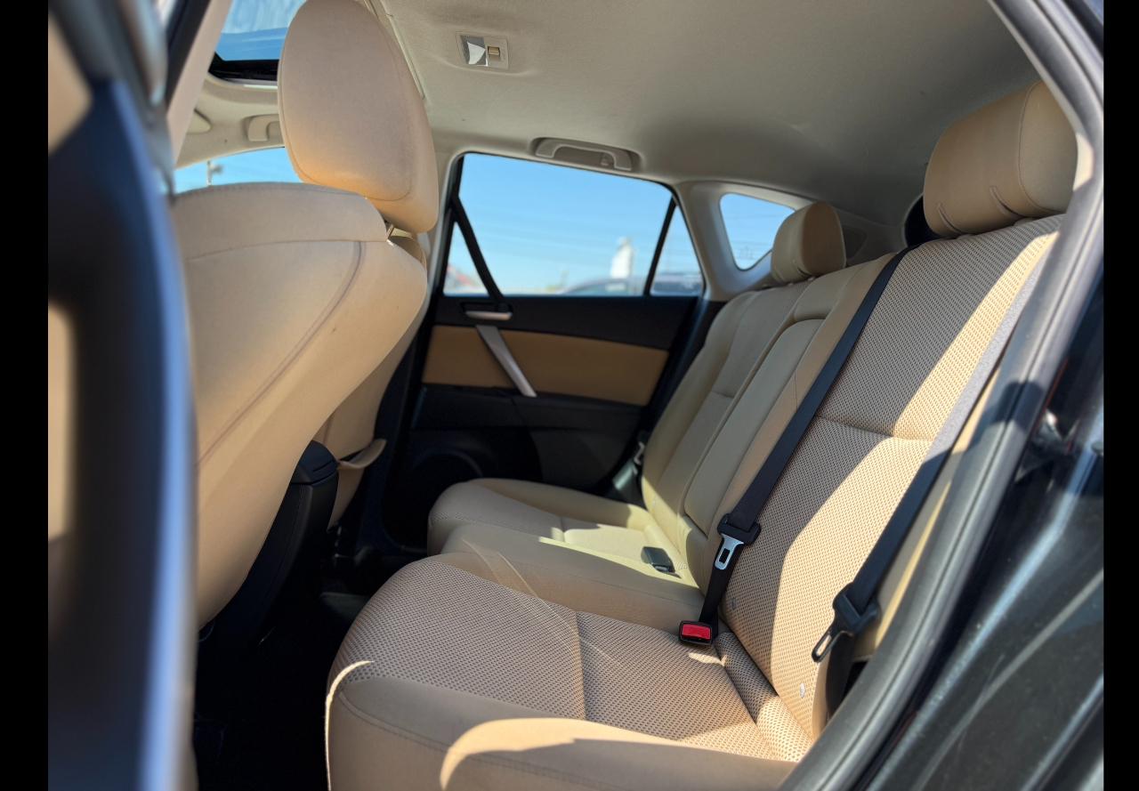 Mazda MAZDA3 s Touring 5-Door 2012