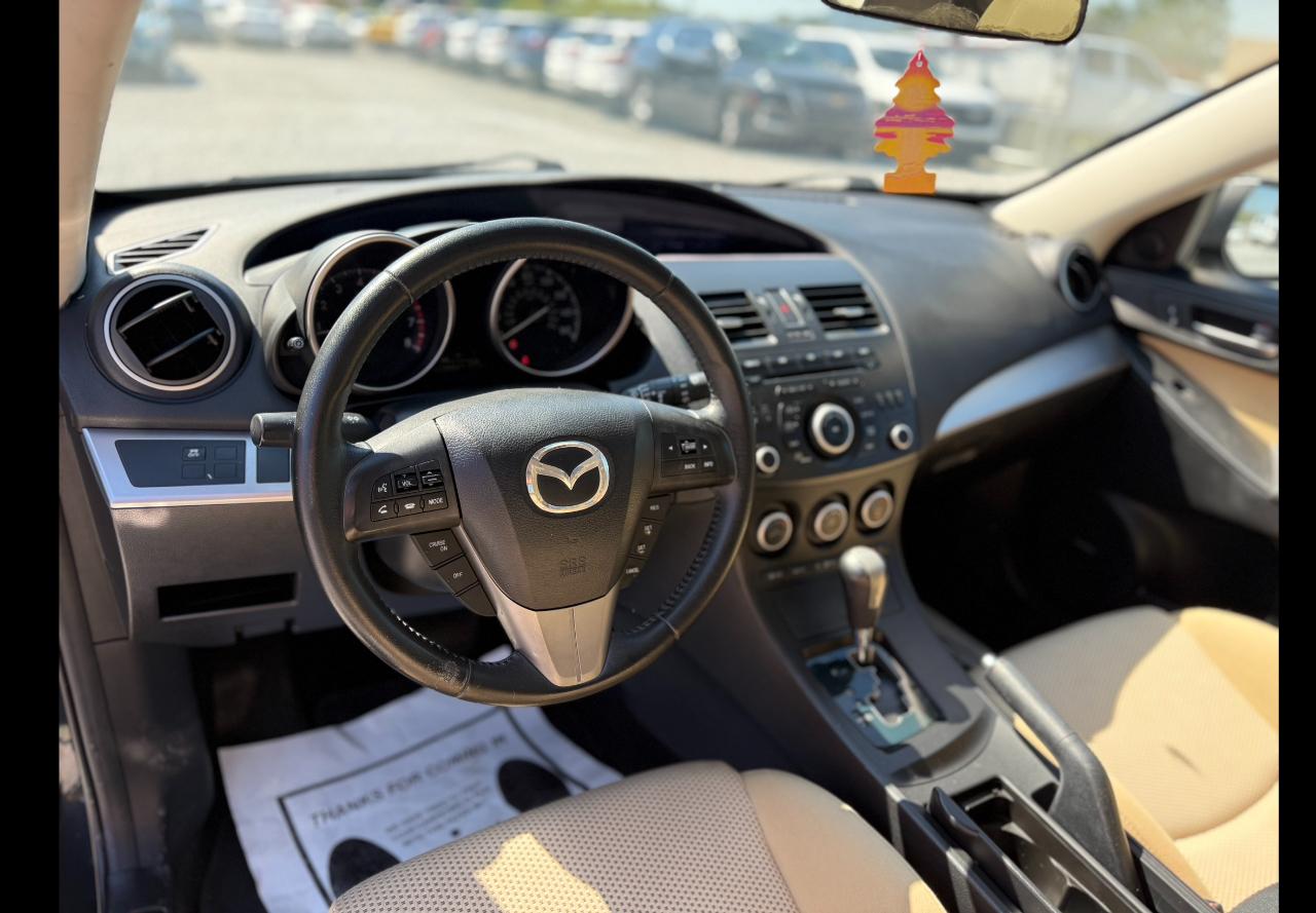 Mazda MAZDA3 s Touring 5-Door 2012