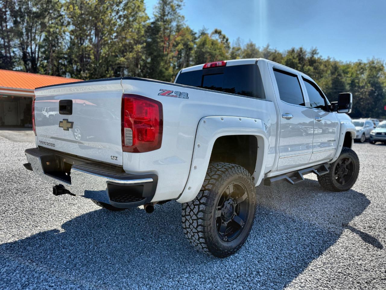 Chevrolet Silverado 1500 LTZ Crew Cab 4WD 2016