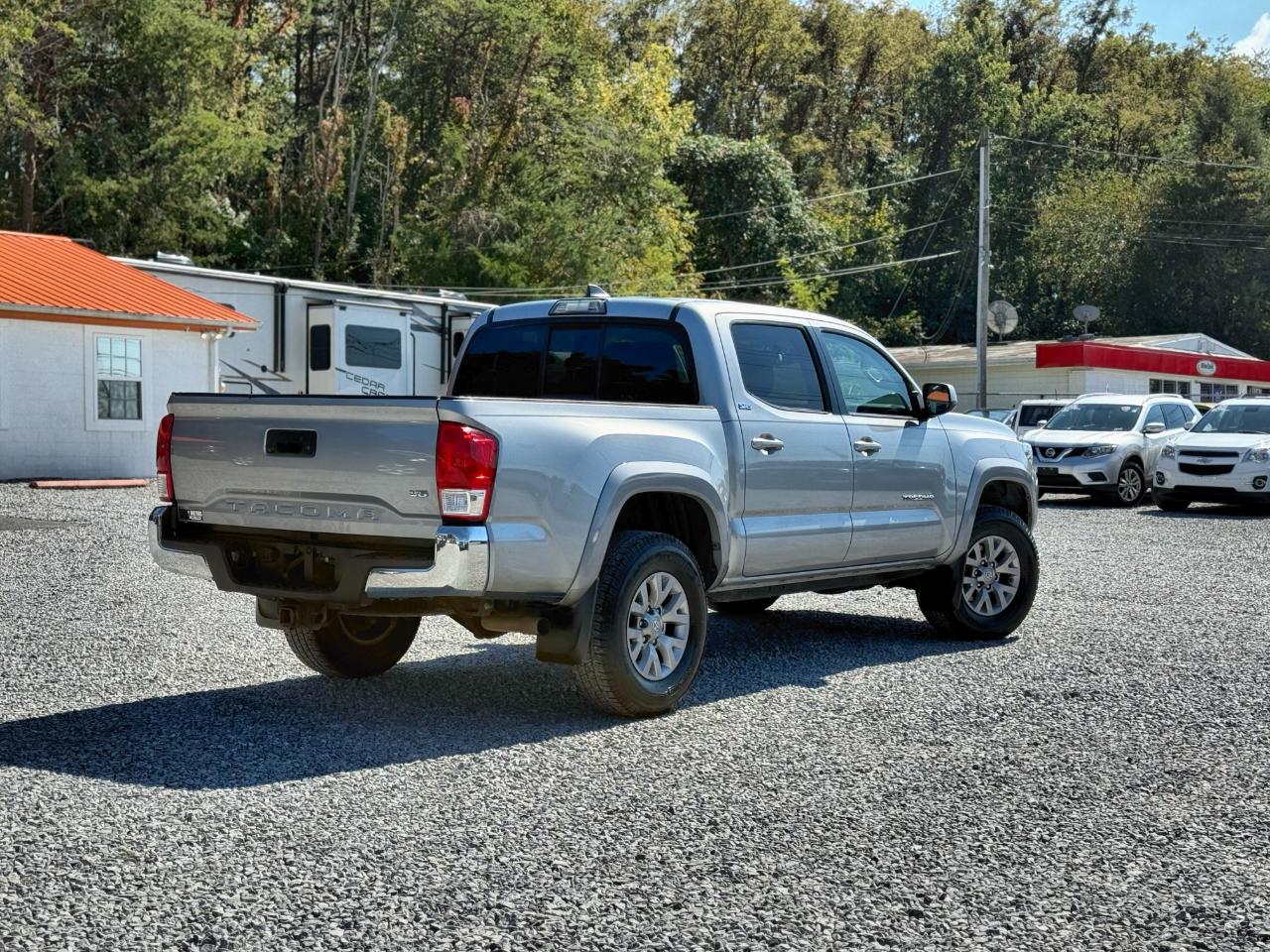 Toyota Tacoma SR5 Double Cab Long Bed V6 6AT 2WD 2017