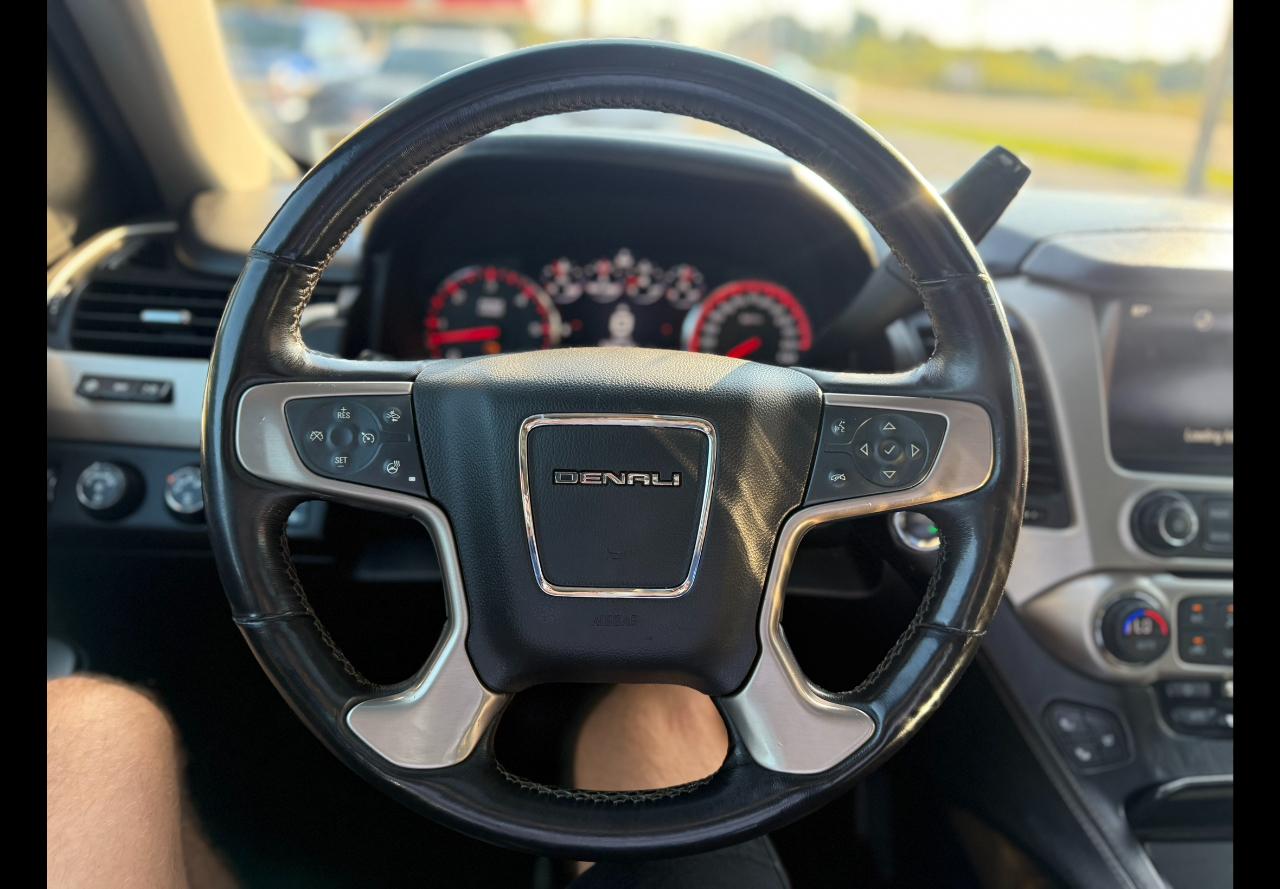 GMC Yukon Denali 4WD 2015