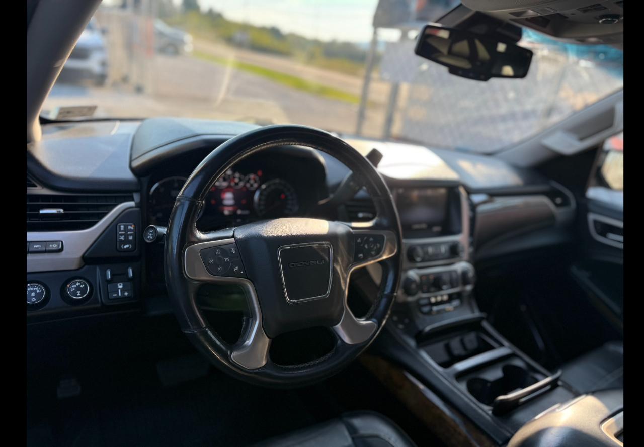 GMC Yukon Denali 4WD 2015