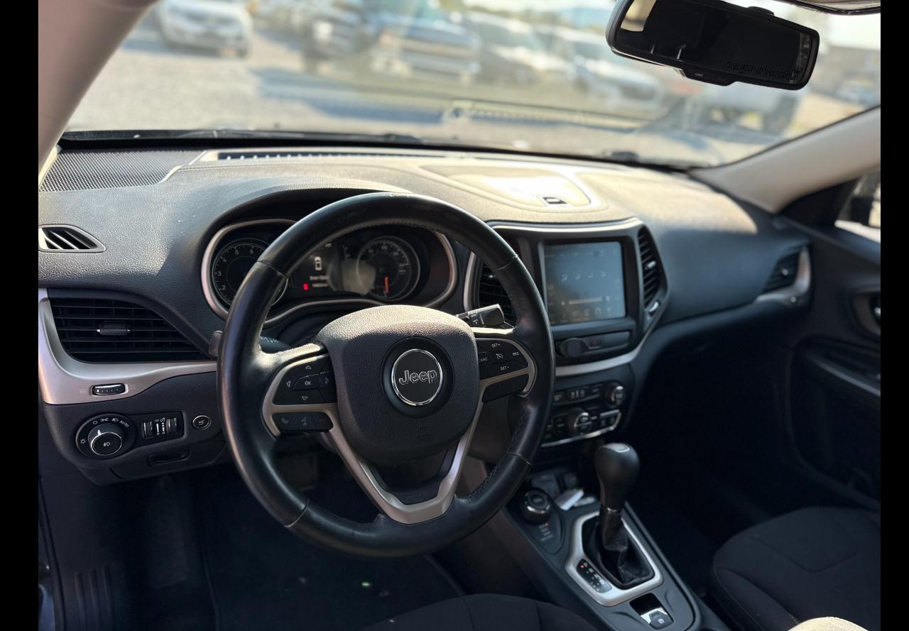 Jeep Cherokee Latitude 4WD 2016